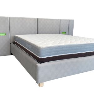 Model-de-pat-tapitat-cu-doze-incastrate-de-diferite-dimensiuni-si-forme-la-comanda-Bacau