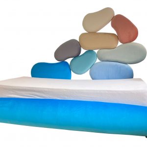 Paturi-de-copii-tapitate-cu-box-lada-depozitare-cu-husa-dehusabila-si-mecanism-de-ridicare-somiera-iak.ro